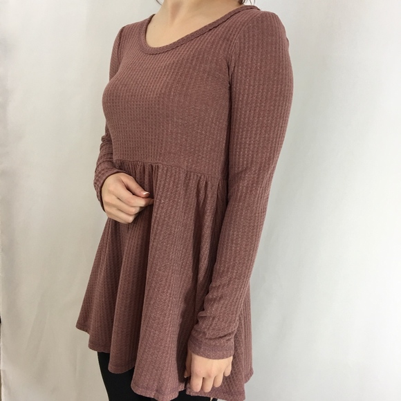 Knit Babydoll Tunic with Open Criss Cross Back - Picture 6 of 7